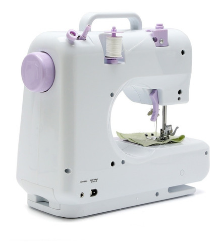Imagen 3 de 6 de Máquina De Coser Recta Femmto Hlt12 Portable Blanca 220v