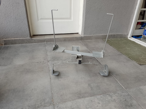 Tv Noblex 14 Pulgadas Con Control Y Soporte Pared (Usado)