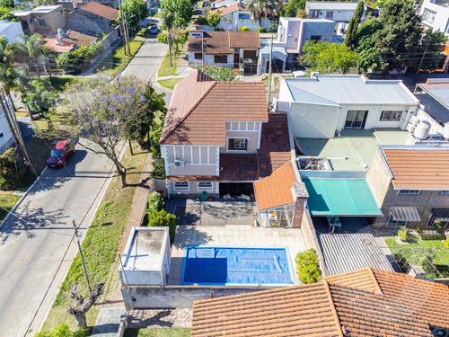 Casa En Venta - Lomas De Zamora, Caseros Al 1700