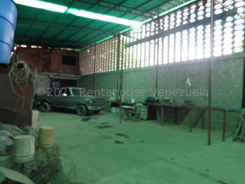 Imagen 28 de 30 de Galpon Con Local Comercial En Alquiler En Barquisimeto Zona Oeste. Selena Pacheco Tlf. 04245197639. Cód. 22-241 . Lara, Venezuela