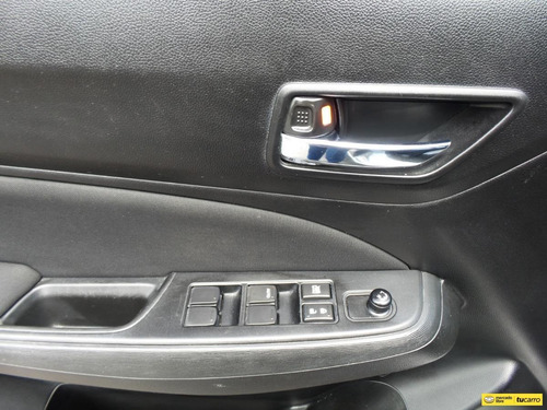 Imagen 25 de 25 de Suzuki Swift Dzire Team