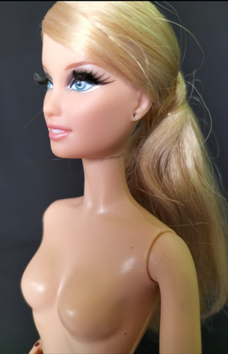 Barbie The Look City Shopper, Barbie Lara Rubia, Model Muse (Usado)