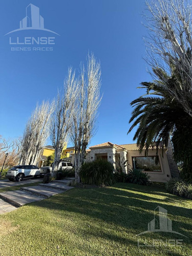 Casa 5 Ambientes Con Pileta En Venta - Fincas De Iraola I