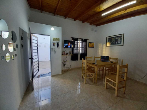 Impecable Chalet 3 Amb Amoblado En 91 E/ 6 Y 7 Mar Del Tuyu