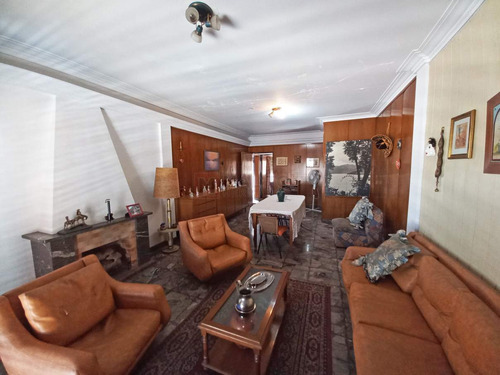 Venta Casa 5 Ambientes Con Galpón / Terraza / Balcón / Patio En Lote Propio En Mataderos