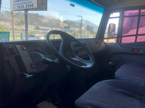 Imagem 13 de 15 de Mercedes Benz 710