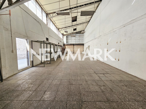 Arriendo Bodega Excelente Ubicación 220m2 Recoleta