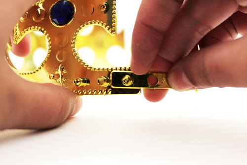 Coroa Rei Dourada Plástico Regulável - Cor Dourado