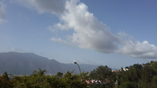 Los Naranjos Del Cafetal Calle Privada Vigilancia 577mts Tanque 52.000lts Lista Para Acabados Jardín 6h/6b/6 Puestos Oportunidad!