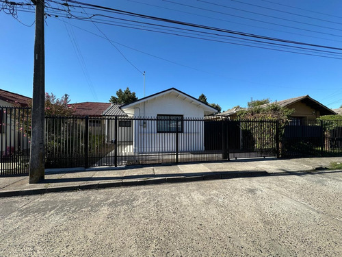 Arriendo Casa Recién Remodelada, A Cuadras Nuevo Hospital