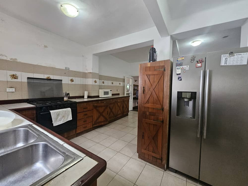 Venta De Fabulosa Propiedad Tipo Townhouse (apartamento) Altamira