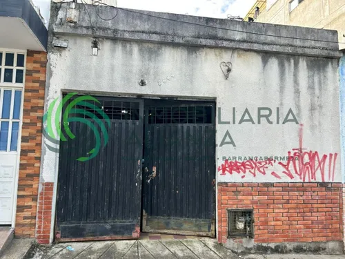Casa En Venta En La Universidad. Cod V61643