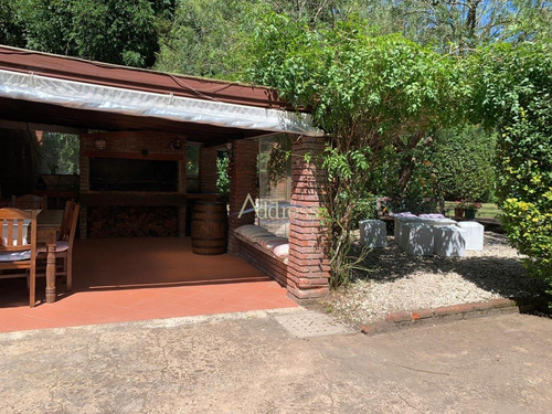 Muy Linda Casa Disponible En Alquiler De Temporada Y Anual- Ref: 3055
