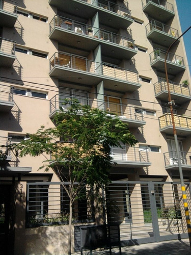 Imagen 11 de 14 de Departamento 2 Ambientes Con Balcon Y Vistas En Saenz Peña