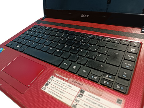 Notebook Acer Intel I5 Rojo Pantalla Led, Hdmi Ssd (Usado)