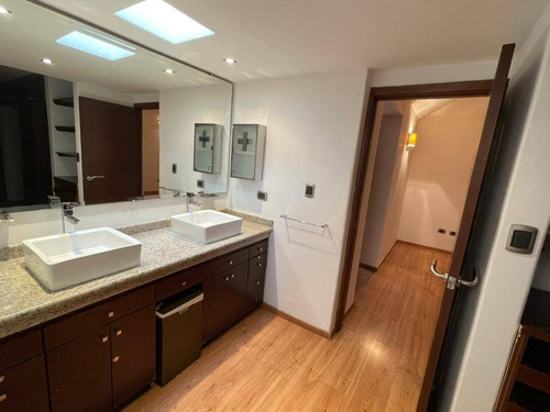 Imagen 24 de 25 de Town House En Venta Naguanagua. Claudia Quintero.