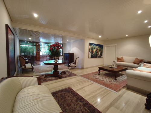 Apartamento En Venta, Las Mesetas De Santa Rosa De Lima, Municipio Baruta