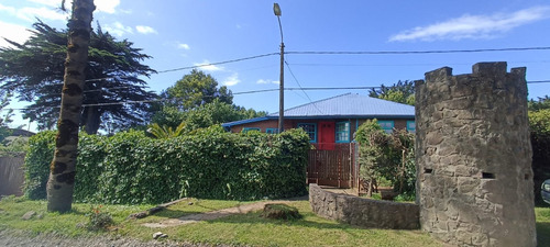 Se Vende Cómoda Y Acogedora Propiedad En Ancud