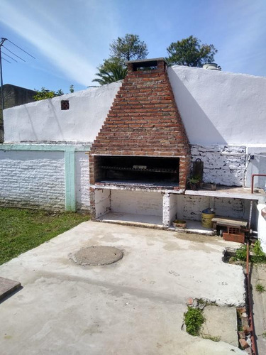 Casa En Venta - 5 Dormitorios 3 Baños - Cocheras - 500mts2 - Longchamps