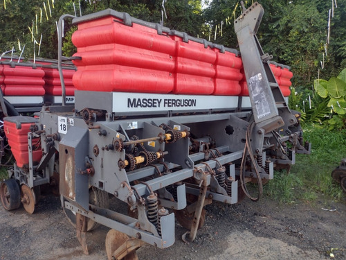 Plantadeira De Verão Massey Ferguson Mf 510 Ano 2014 