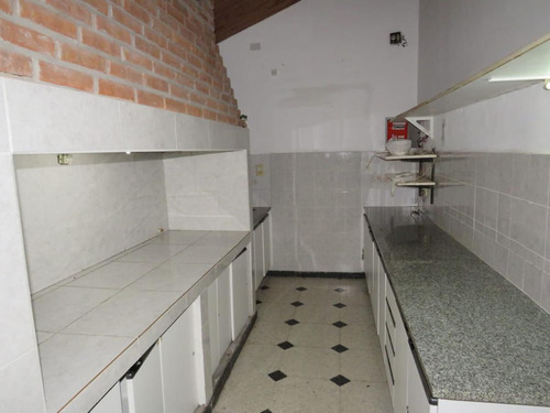 Edificio Comercial En Venta 2134mts2 - Ringuelet