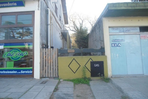 Imagen 1 de 20 de Depto Interno Ubicado En La Planta Baja 2 Ambientes Con Patio Propio Con Parrilla Sobre Avenida 3