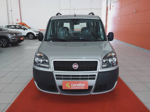 Imagem 1 de 8 de Fiat Doblò 1.8 Mpi Essence 7l 16v Flex 4p Manual