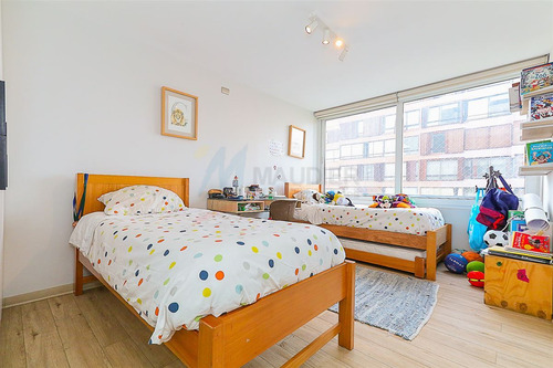Departamento En Venta De 4 Dorm. En Las Condes