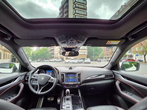 Imagen 8 de 10 de Maserati Levante 2017 29.000km