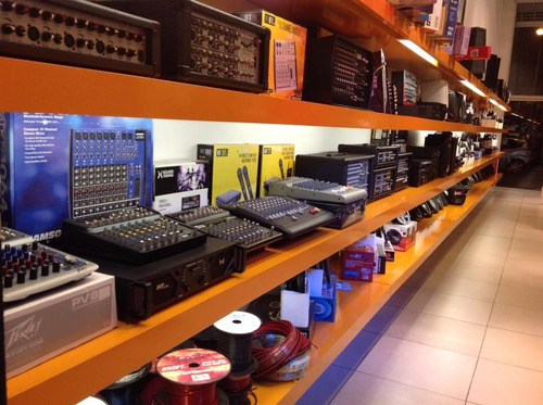 Preamplificador Valvular Behringer Mic100