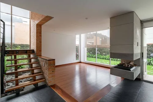Casa En Arriendo/venta En Barrio Fonqueta. Cod V22109