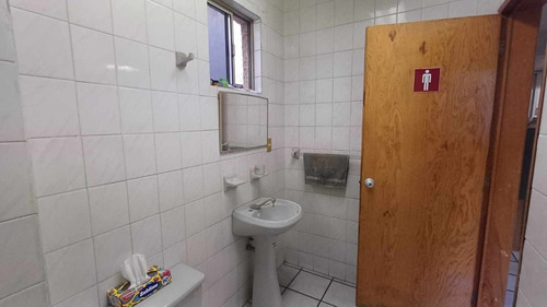 Excelente Bodega En Escandon Con Area De Oficinas Y Estacionamientos