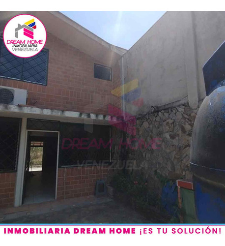 Townhouse En Venta Res. Valle Chara. Autopista Charallave - Caracas