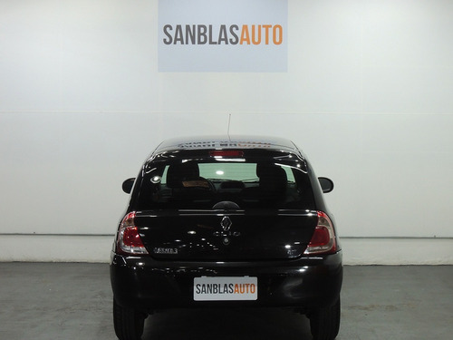 Imagen 4 de 17 de Renault Clio Mio 2015 Confort 5p 1.2 Mt N Dh San Blas Auto