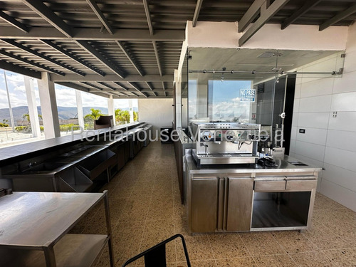 Dalisa Bigott Ofrece Exclusivo Restaurante Con Vista Panorámica | 7,186 M² | 6 Baños | Totalmente Equipado | #25-18617