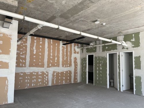 Local Comercial En Arriendo En Lo Barnechea