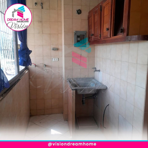Imagen 5 de 7 de Venta De Apartamento En La Urb. La Espereranza. Santa Teresa