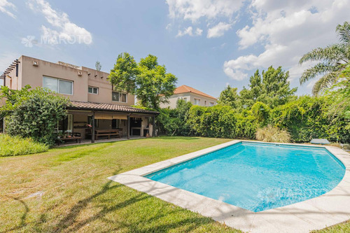 Imagen 14 de 30 de Casa En Venta En San Lucas Con Cuatro Dormitorios- Maroto Propiedades