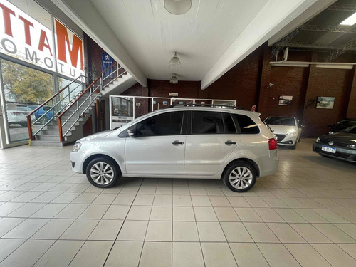 Imagen 5 de 8 de Volkswagen Suran 2011 1.6 Trendline 11b