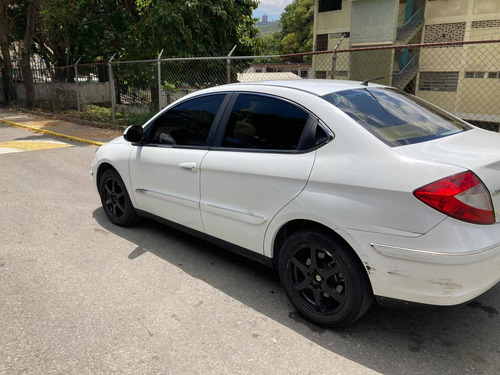 Imagen 3 de 9 de Chery Orinoco Sincrónico 1.8