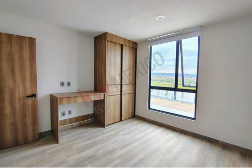 Renta Departamento De Dos Pisos En Segundo Nivel Con Roof Garden Y Vista Panorámica