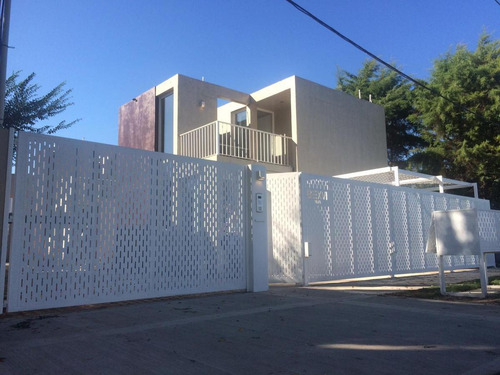 Dúplex (casa) En Venta En City Bell | 476 E/31bis Y 132 (dúplex 4)