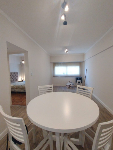 Imagen 3 de 10 de Venta / Departamento 2 Ambientes Contra Frente Con Cochera / Mar Del Plata