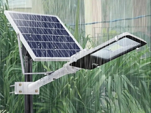 Imagen 1 de 2 de Luminarias Led De 100w. Con Panel Solar Y Control Remoto.