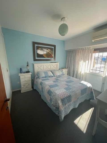 Venta - Casa En Esquina En Monte Grande!