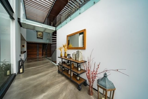 Casa En Vista Horizonte Con Jardín Y Terraza