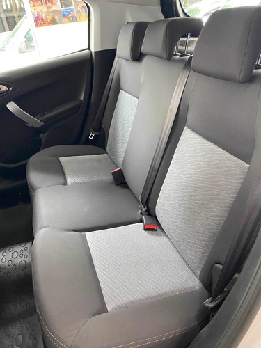 Peugeot 208 1.5 Allure 2014