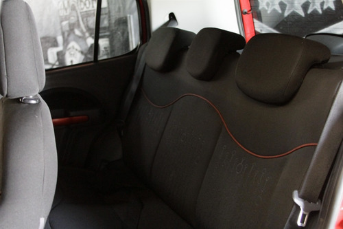 Imagem 10 de 18 de Fiat - Uno Sporting 1.4 Completo 2013 Com Baixa Km !!!