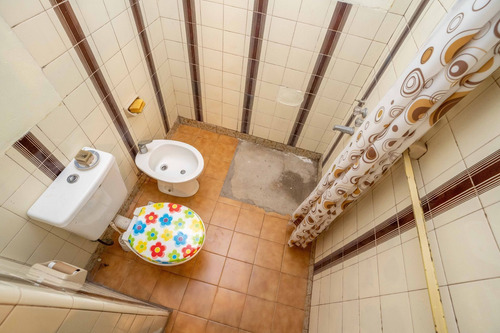 Imagen 24 de 28 de Venta Ph 6 Ambientes Con Patio En Sáenz Peña