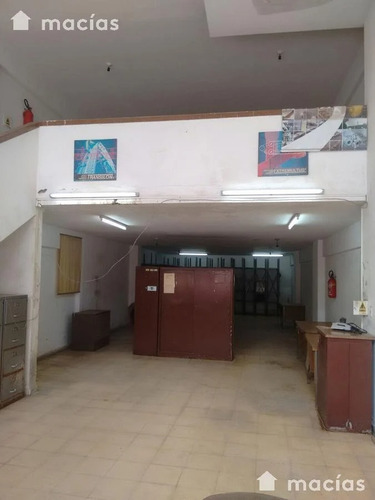 Imagen 6 de 9 de Local Comercial A Reciclar! Se Liquida! 198 M² Totales. Dos Plantas. Dos Baños